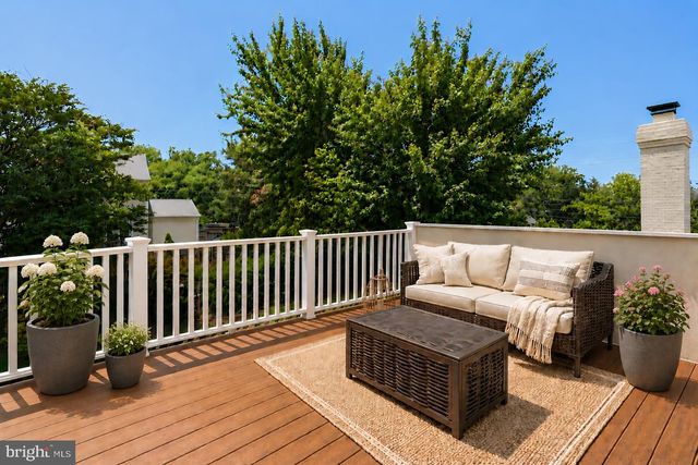 5601 VERNON PL, Bethesda, MD 20817