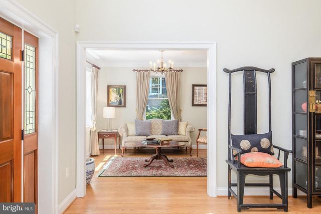 5601 VERNON PL, Bethesda, MD 20817