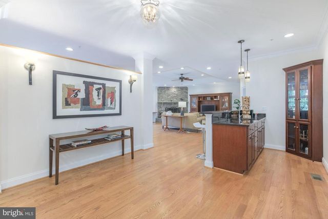 5601 VERNON PL, Bethesda, MD 20817