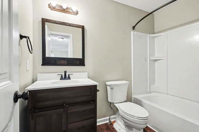 137 N Poole St, Ashland City, TN 37015