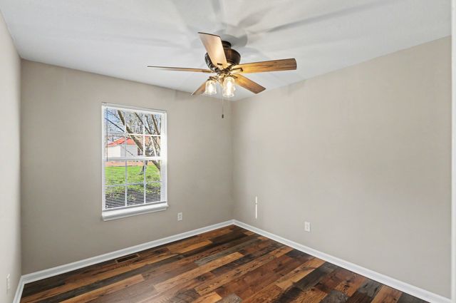 137 N Poole St, Ashland City, TN 37015