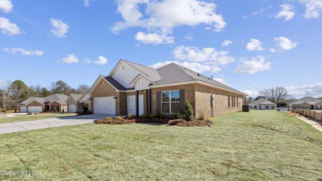 726 Honeysuckle Loop, Canton, MS 39046