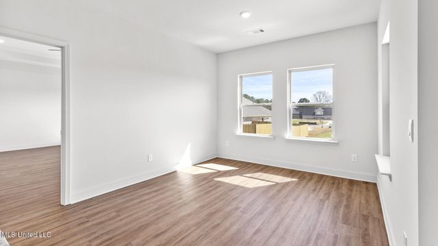 726 Honeysuckle Loop, Canton, MS 39046