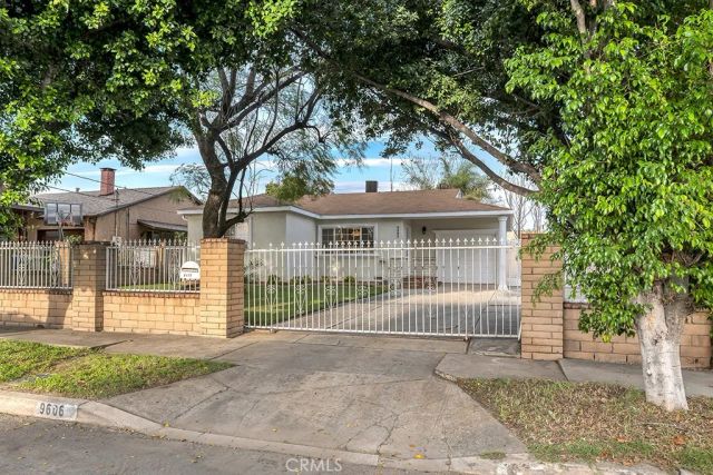 9606 Vena Avenue, Arleta, CA 91331