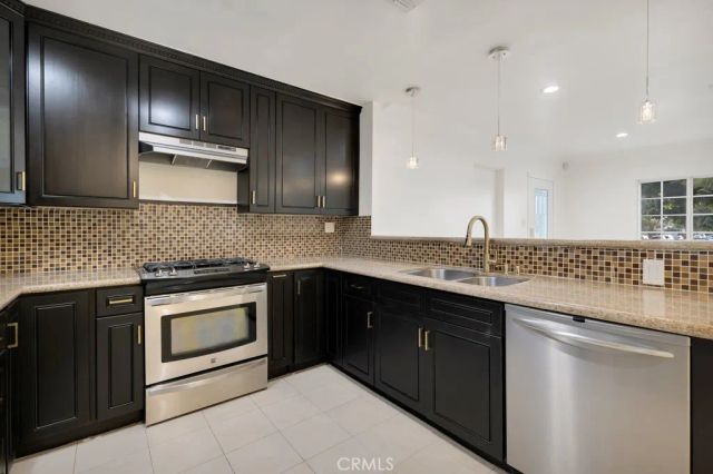 9606 Vena Avenue, Arleta, CA 91331