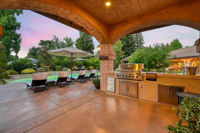 8314 Sturm Ln, Granite Bay, CA 95746