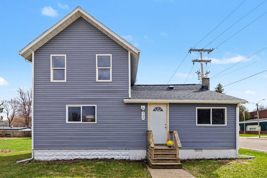 202 E Arbor Street, Marcellus, MI 49067