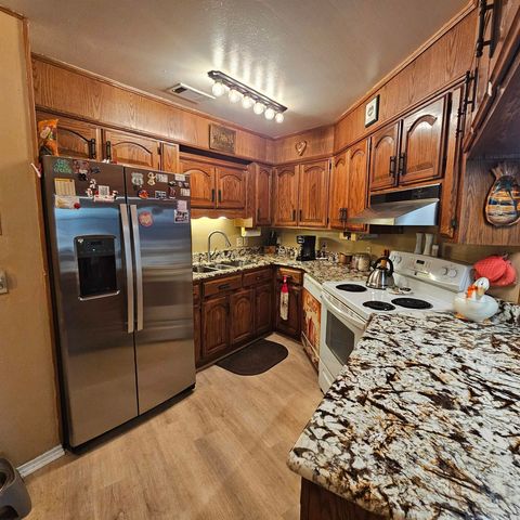 40 E Pless Place, Russellville, AR 72802