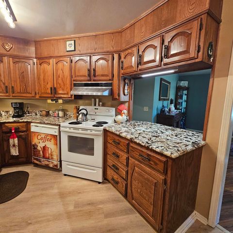 40 E Pless Place, Russellville, AR 72802