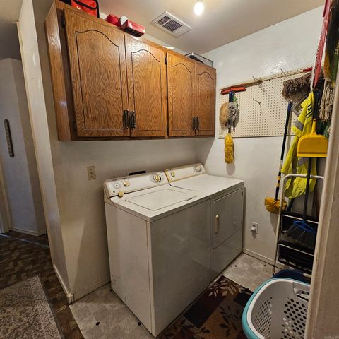 40 E Pless Place, Russellville, AR 72802