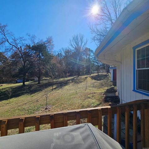 40 E Pless Place, Russellville, AR 72802