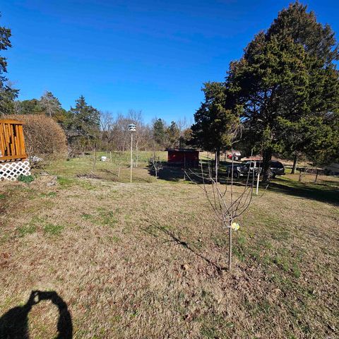 40 E Pless Place, Russellville, AR 72802