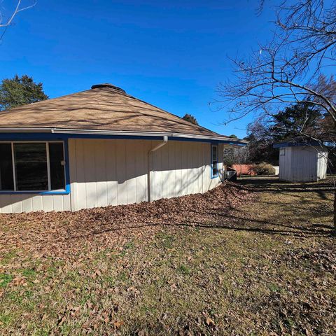 40 E Pless Place, Russellville, AR 72802