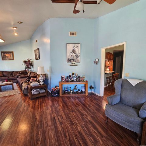 40 E Pless Place, Russellville, AR 72802