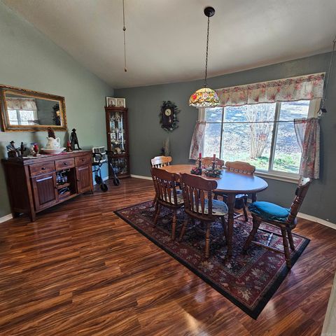 40 E Pless Place, Russellville, AR 72802