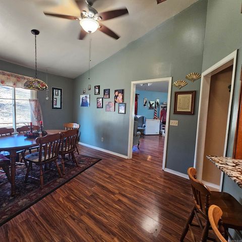 40 E Pless Place, Russellville, AR 72802