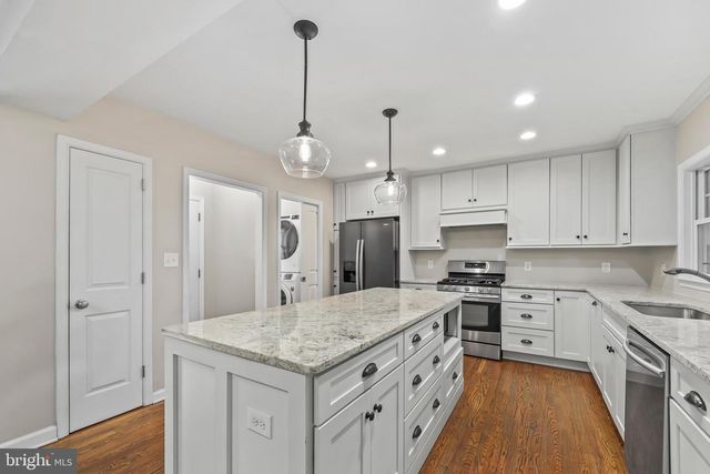 2722 WOODLEY PL, Falls Church, VA 22046