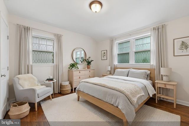 2722 WOODLEY PL, Falls Church, VA 22046