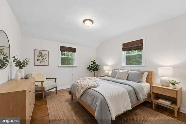 2722 WOODLEY PL, Falls Church, VA 22046