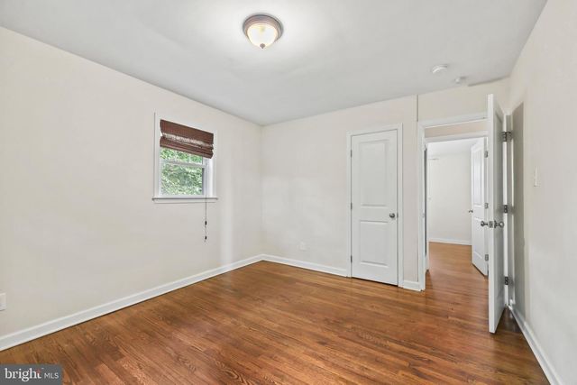 2722 WOODLEY PL, Falls Church, VA 22046