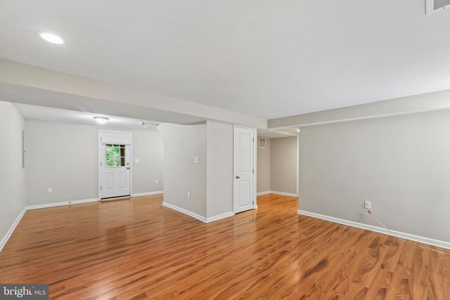 2722 WOODLEY PL, Falls Church, VA 22046
