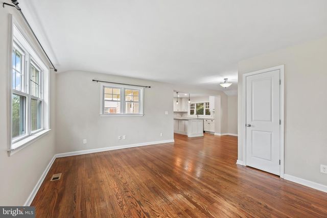 2722 WOODLEY PL, Falls Church, VA 22046