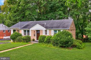2722 WOODLEY PL, Falls Church, VA 22046