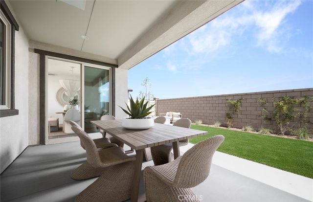 1585 Monarch Court, Perris, CA 92571