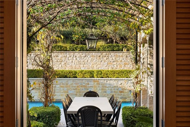 7 Oakmont, Newport Beach, CA 92660