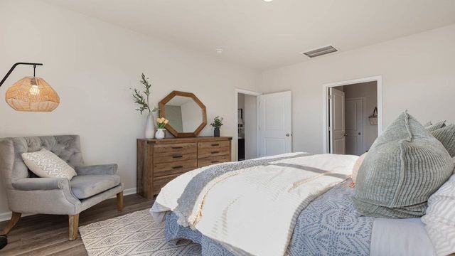 5034 Yellowstone Dr., Conway, SC 29526