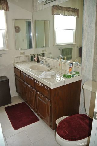 6460 Dos Rios, Downey, CA 90240