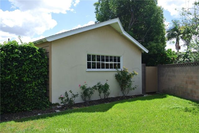 6460 Dos Rios, Downey, CA 90240