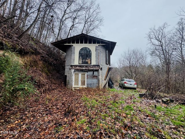 115 Old Cemetary Road, Greeneville, TN 37745