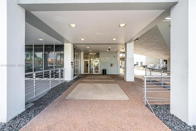 1720 Harrison Street 10G, Hollywood, FL 33020