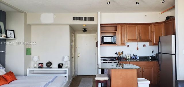 1720 Harrison Street 10G, Hollywood, FL 33020
