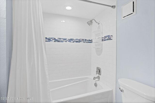 545 Garfield Avenue 402, Cocoa Beach, FL 32931