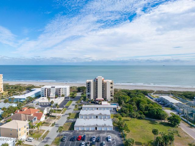 545 Garfield Avenue 402, Cocoa Beach, FL 32931