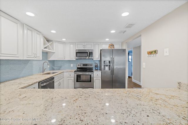 545 Garfield Avenue 402, Cocoa Beach, FL 32931