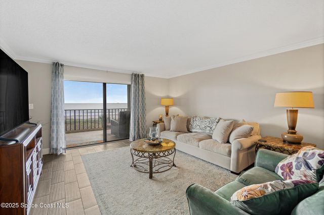 545 Garfield Avenue 402, Cocoa Beach, FL 32931