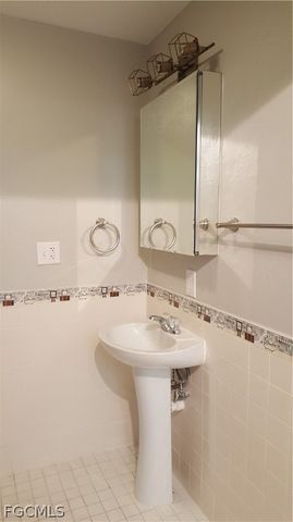 6870 Golden RD, North Fort Myers, FL 33917