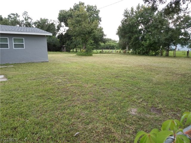 6870 Golden RD, North Fort Myers, FL 33917