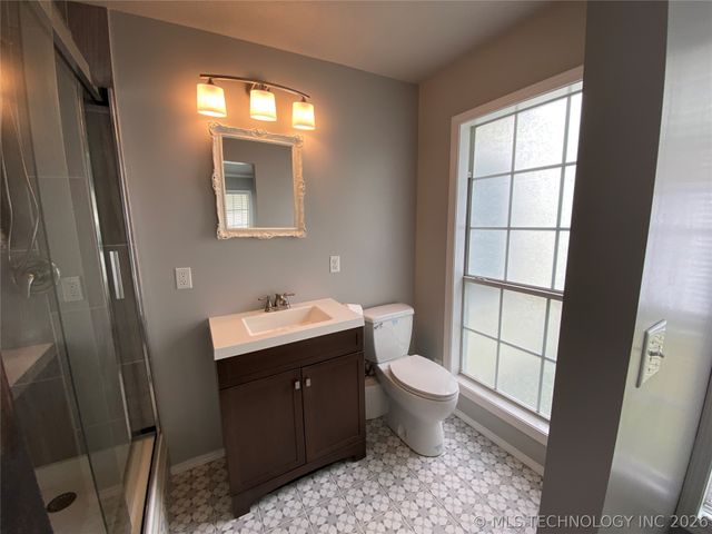 4711 E 4th Place, Tulsa, OK 74112