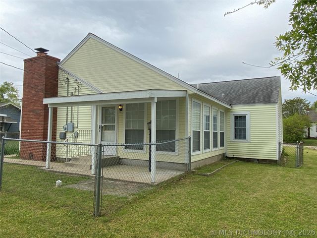4711 E 4th Place, Tulsa, OK 74112