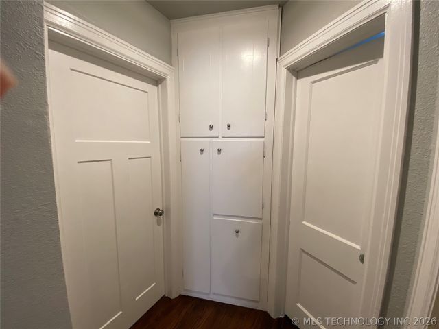 4711 E 4th Place, Tulsa, OK 74112