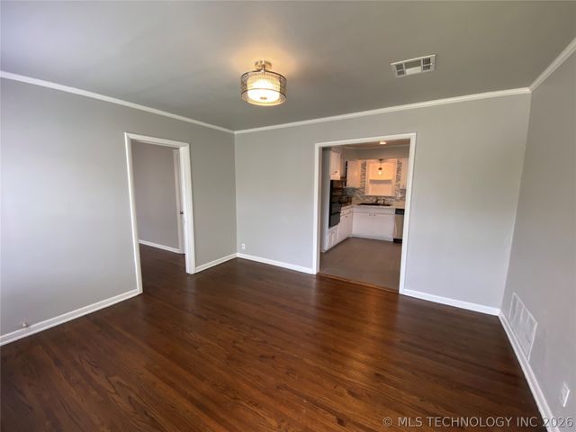 4711 E 4th Place, Tulsa, OK 74112