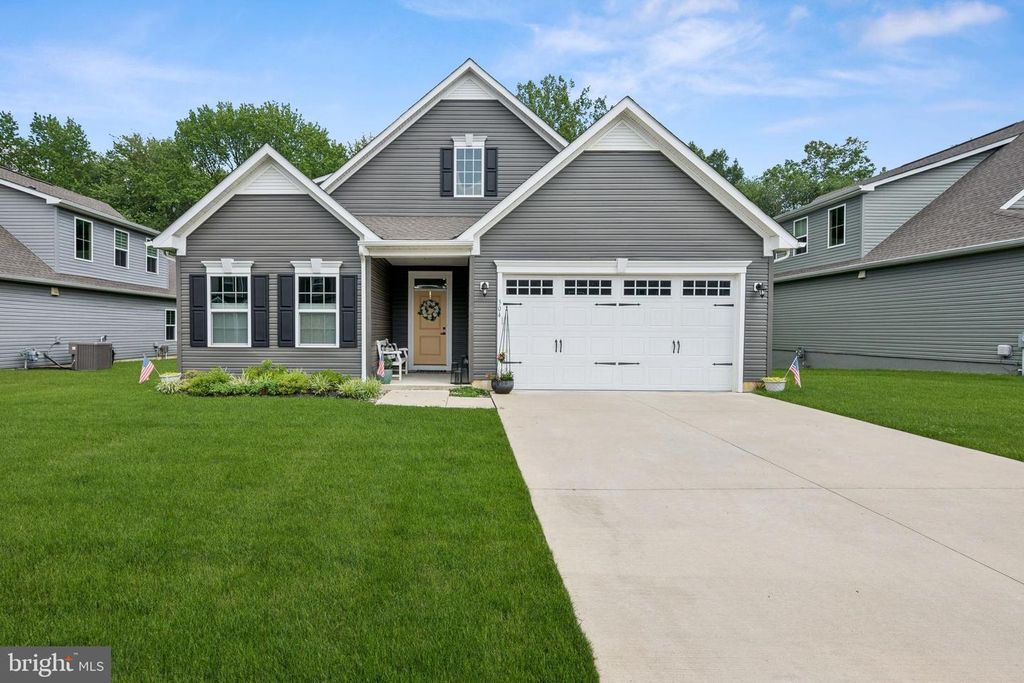 304 HIDDEN ACRES LN, Moorestown, NJ 08057