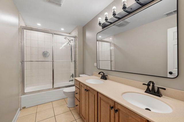 1203 N Burning Bush Lane, Mount Prospect, IL 60056