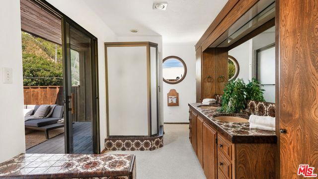 26902 Malibu Cove Colony Drive, Malibu, CA 90265