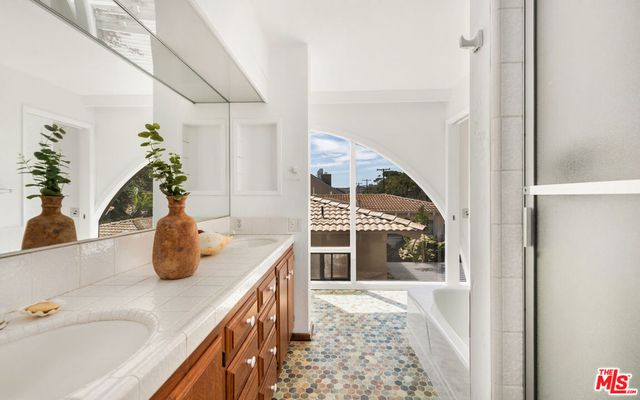 26902 Malibu Cove Colony Drive, Malibu, CA 90265