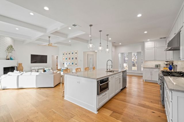 7211 Pleasant View Drive, Dallas, TX 75231